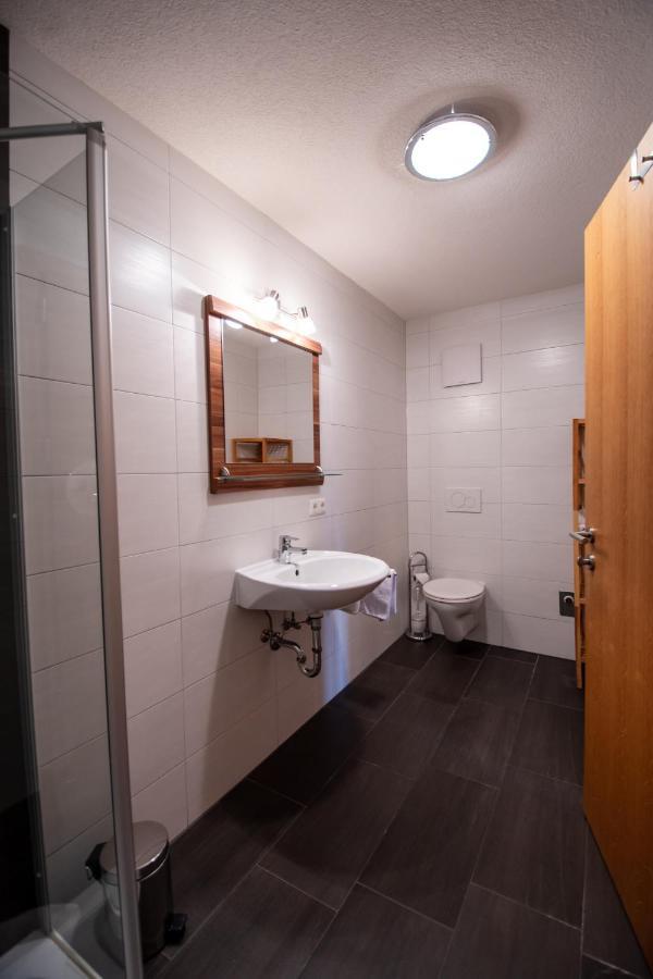 Haus Raggl Apartment Landeck Bagian luar foto